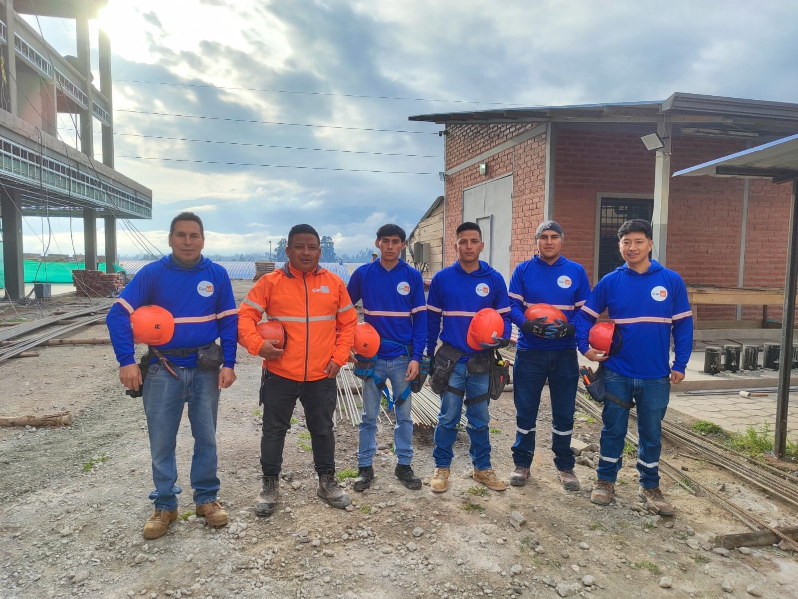 Equipo técnico de Gartel en obra